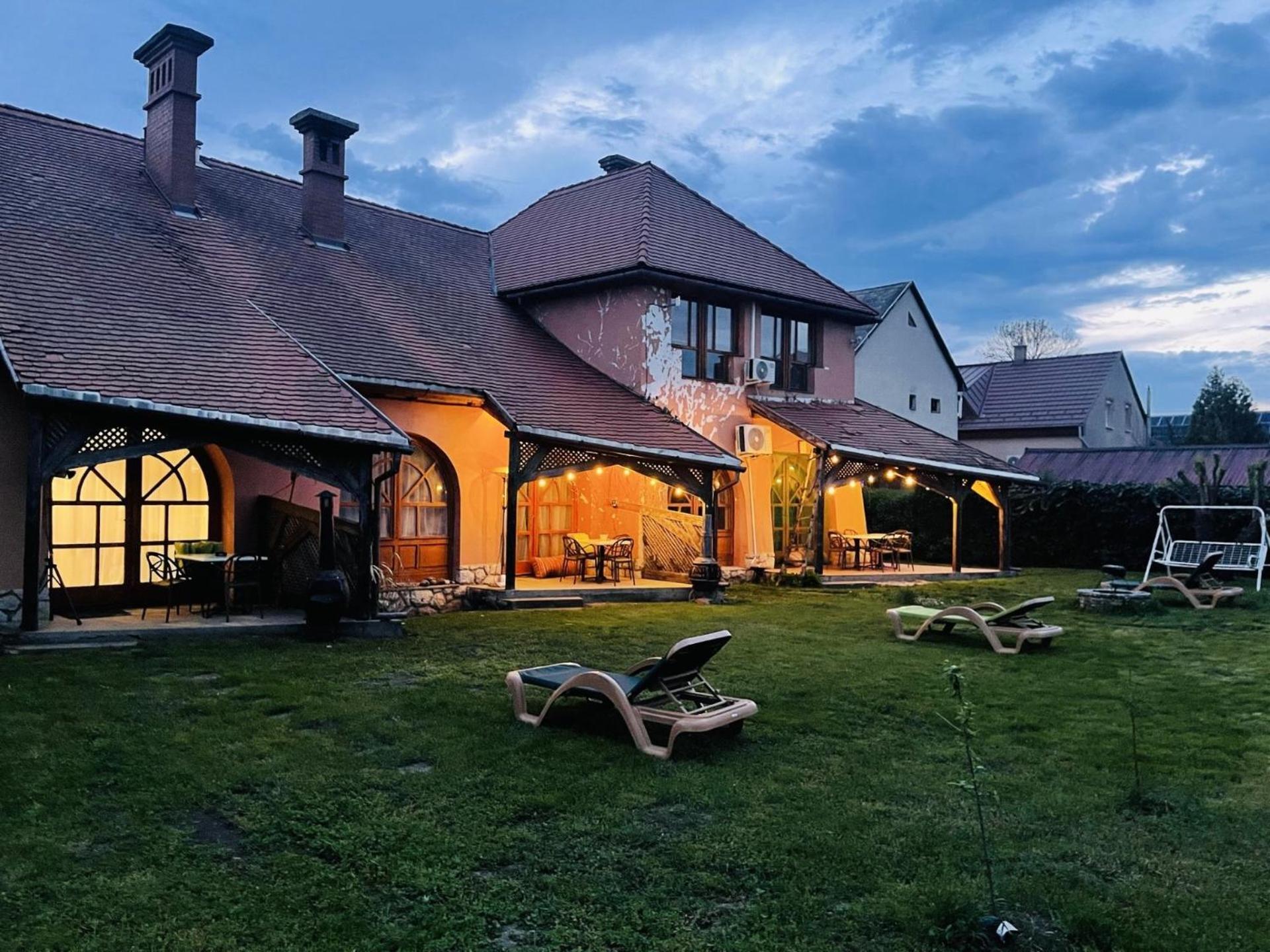 Greenpark Garden Villa Family Apartments Near Tokaj زيرينس المظهر الخارجي الصورة